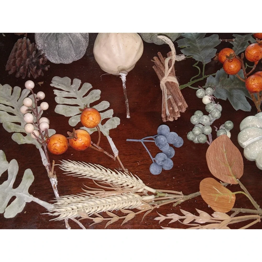 33 Pc Vintage Artificial Faux Pumpkins Berries Leaves Realistic Home Table Decor